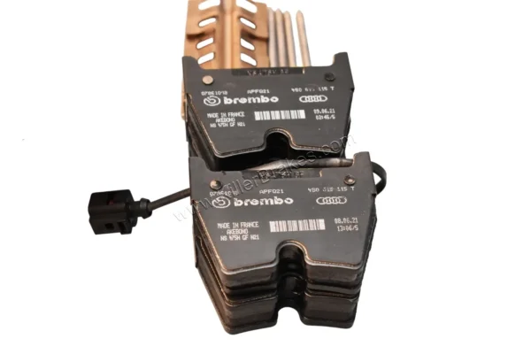 Front Audi TTRS 8S RS3 8v Brake Calipers 8V0615107C 8V0615108C Brembo 8Pot NEW Red