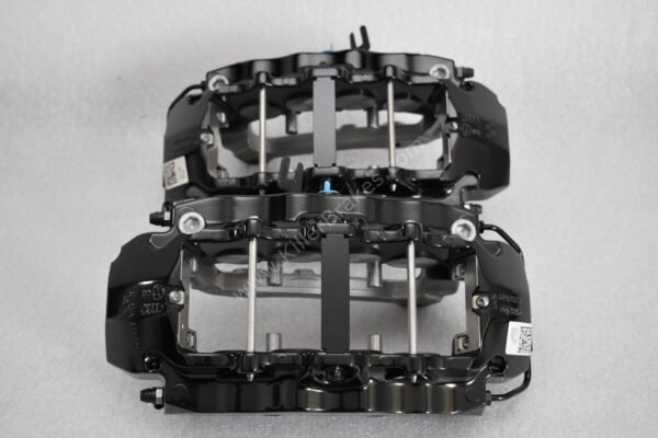 Audi TTRS 8s RS3 8v Brembo 8Pot Calipers 8V0615107D 8V0615108D 20.7675.02 brackets pads pins NEW