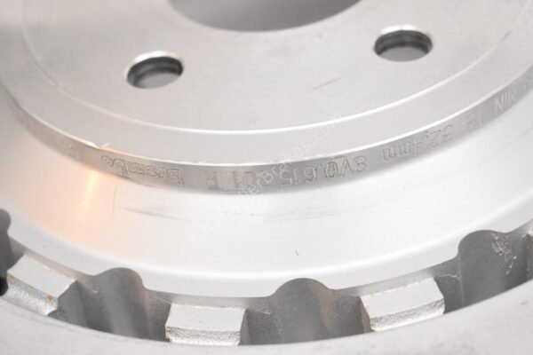 Front Audi Rs3 8v Sedan 8V0615301R Round Brake Discs 370x34mm Pair NEW 2 Front Audi Rs3 8v Sedan 8V0615301R Round Brake Discs 370x34mm Pair NEW Front Audi Rs3 8v Sedan 8V0615301R Round Brake Discs 370x34mm Pair NEW