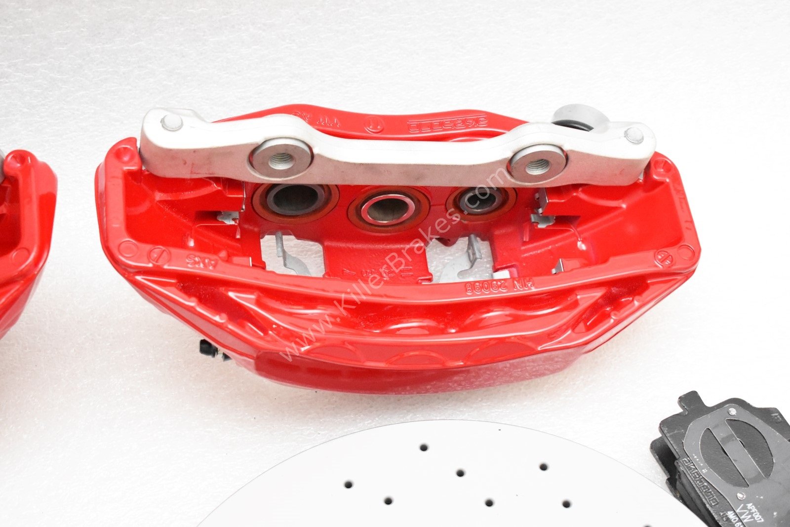 Front Audi A4 S4 A5 S5 B9 A6 C8 Red Brake Kit 6pot Akebono