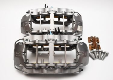Front Audi TTRS 8S RS3 8v Ceramic Calipers 8v0615107E 8v0615108E Brembo 8pot NEW with storage signs