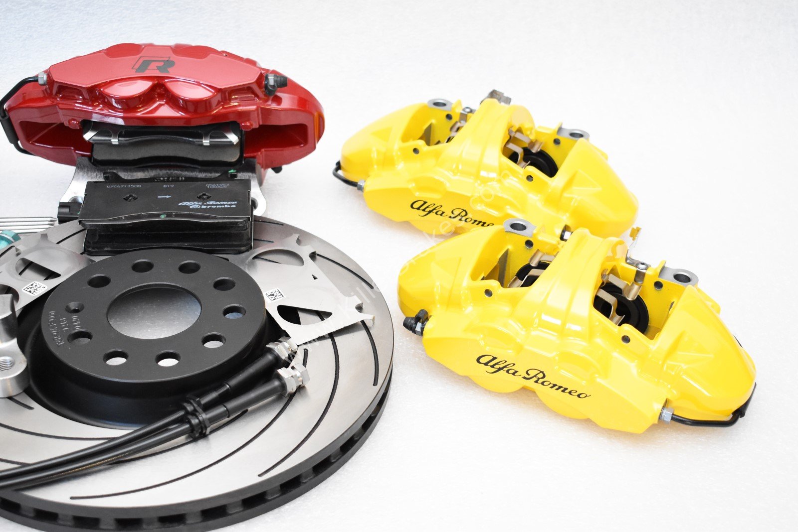 MQB Alfa Romeo Giulia Stelvio Brembo 4pot Tarox F2000 Brake Kit