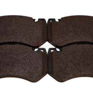 Front Ceramic Brake Pad Set Mercedes C E Classe 205 213 C 63 AMG Ceramic A0004208905 A0004205800