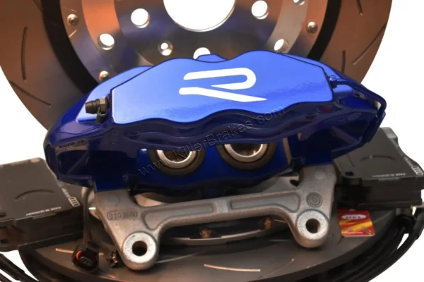 Front Cupra Performance Brembo 4pot Brake Kit DBA Slotted 370x32mm Lapiz Blue