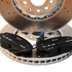 Front Vw Mk8 R Clubsport Brake Pads 5WA615301J 357x34mm 5WA698151M