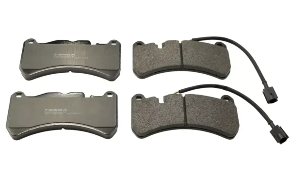 Terra Performance Track Days Front Brake Pads for Alfa Romeo Stelvio Q4 / Alfa Romeo Giulia (952) – TP37532TR 1 Terra Performance Track Days Front Brake Pads for Alfa Romeo Stelvio Q4 / Alfa Romeo Giulia (952) – TP37532TR Terra Performance Track Days Front Brake Pads for Alfa Romeo Stelvio Q4 / Alfa Romeo Giulia (952) – TP37532TR — brake part photo